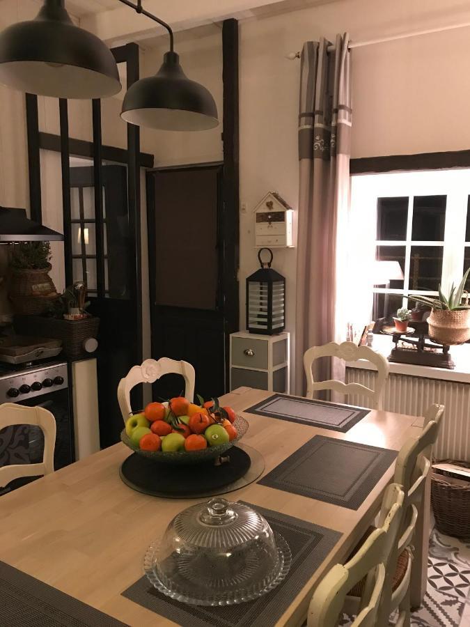 L'Atelier De Jocelyne Apartment Beuzeville Exterior foto